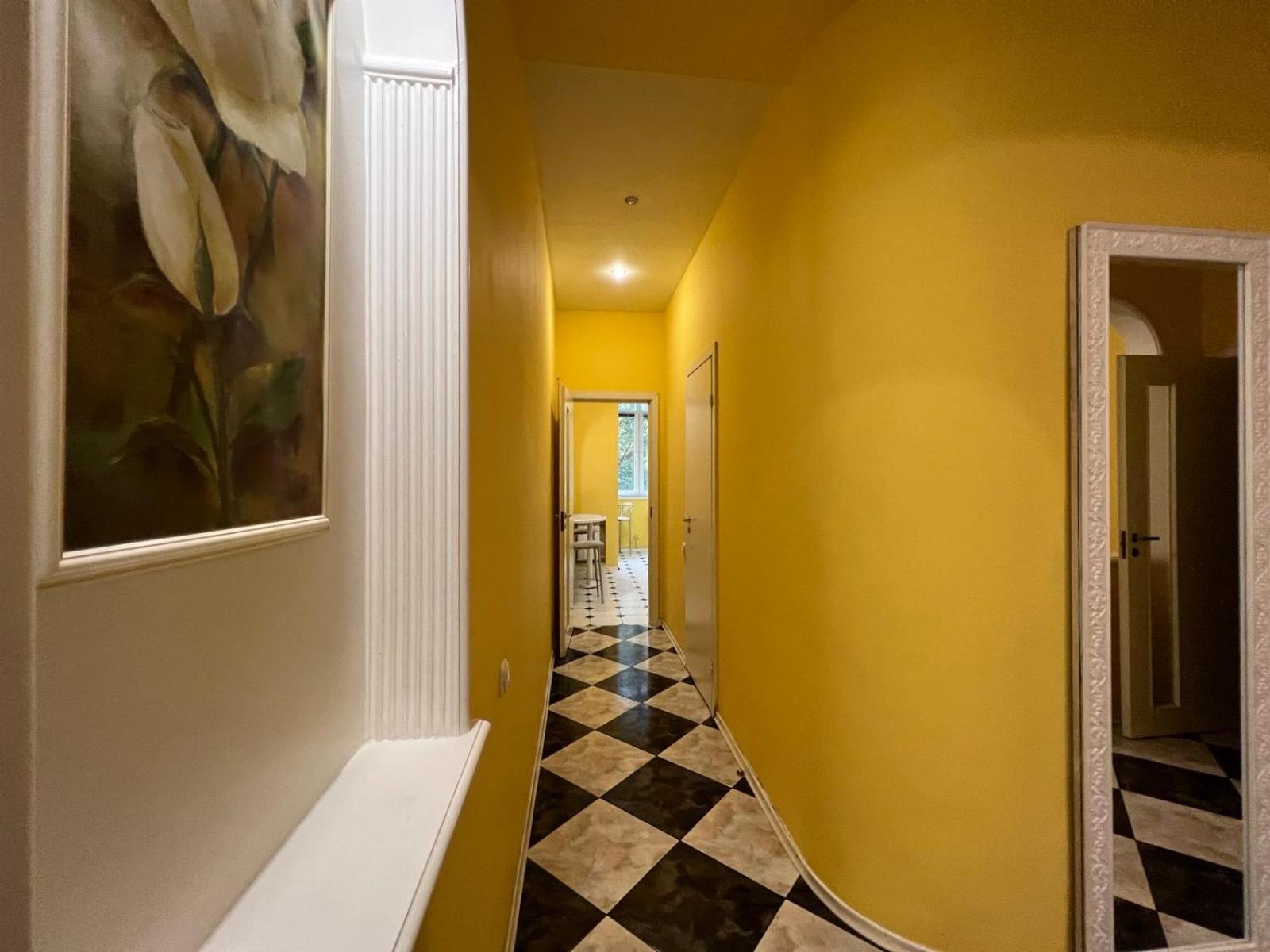Apartment Near Gulliver Kiev Dış mekan fotoğraf