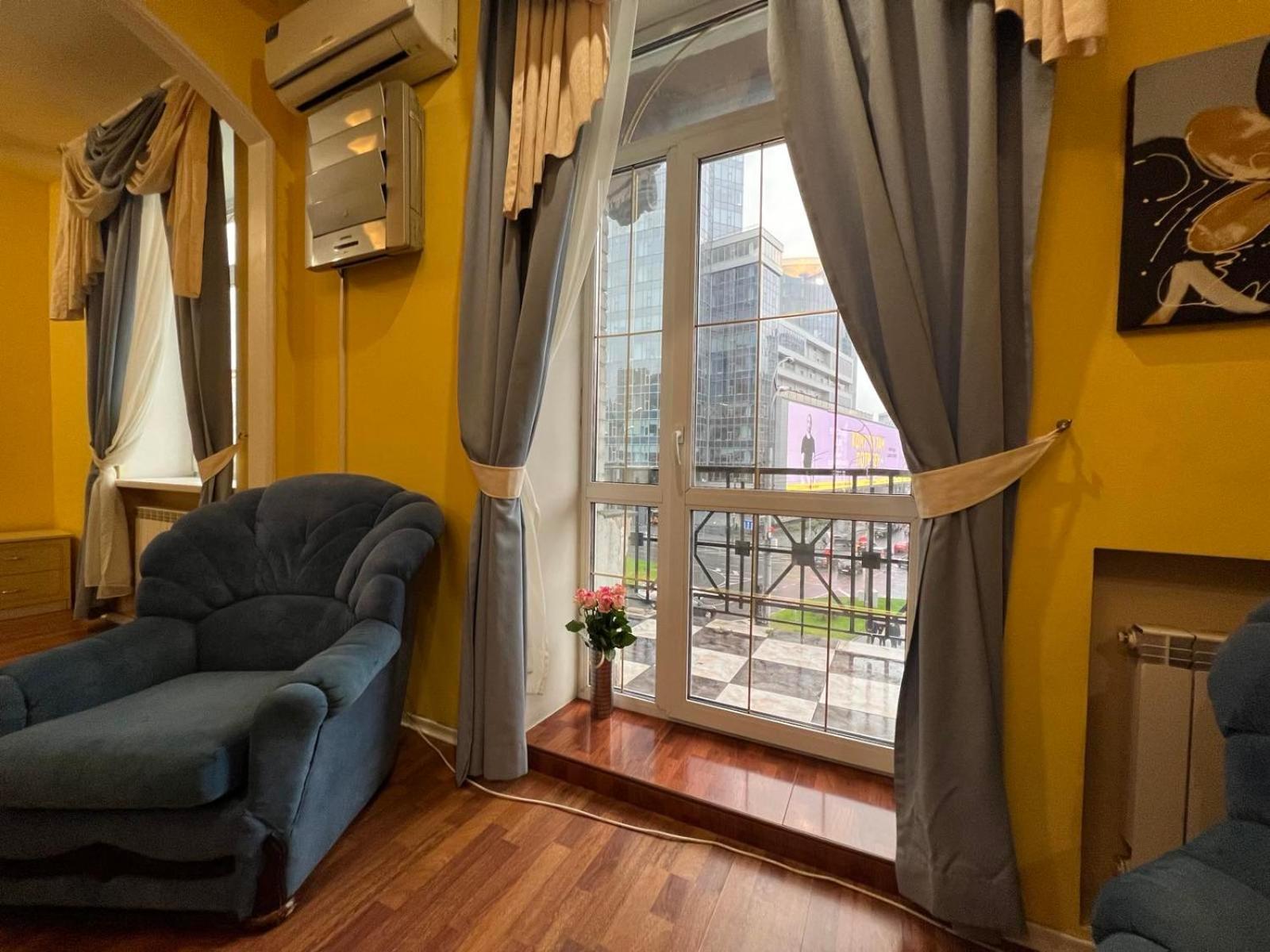 Apartment Near Gulliver Kiev Dış mekan fotoğraf